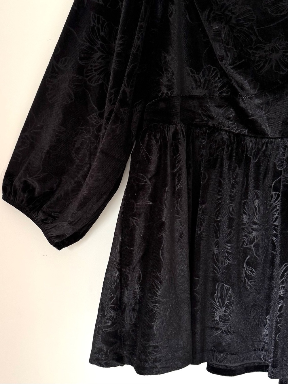 Torrid Black Velvet Corset Peplum Blouse Top Floral Embossed Size 1X - Picture 5 of 13